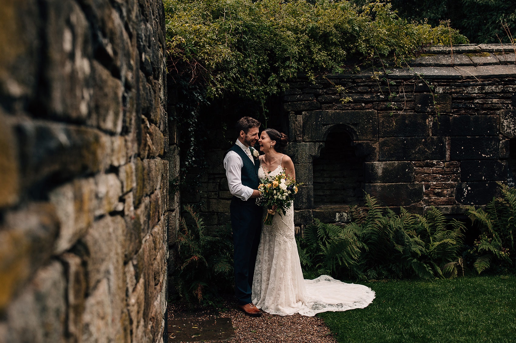 wedding photographer East Riddlesden Hall