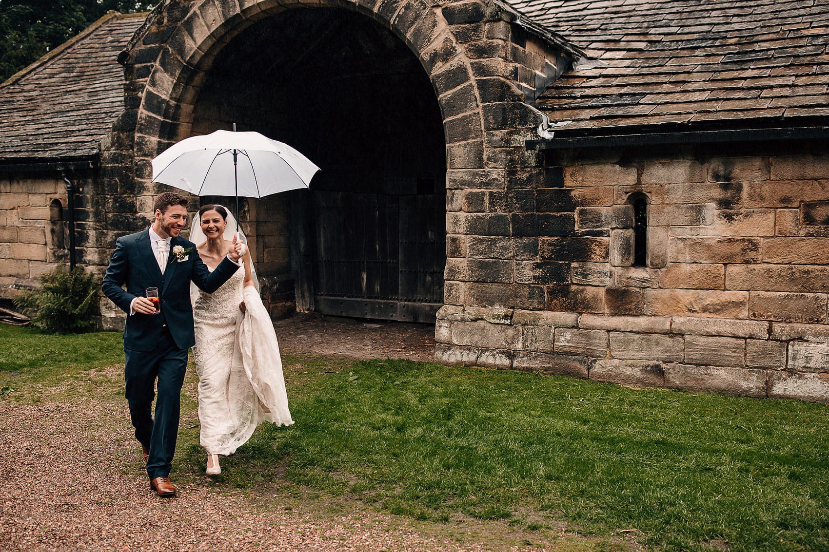 wedding photography East Riddlesden Hall