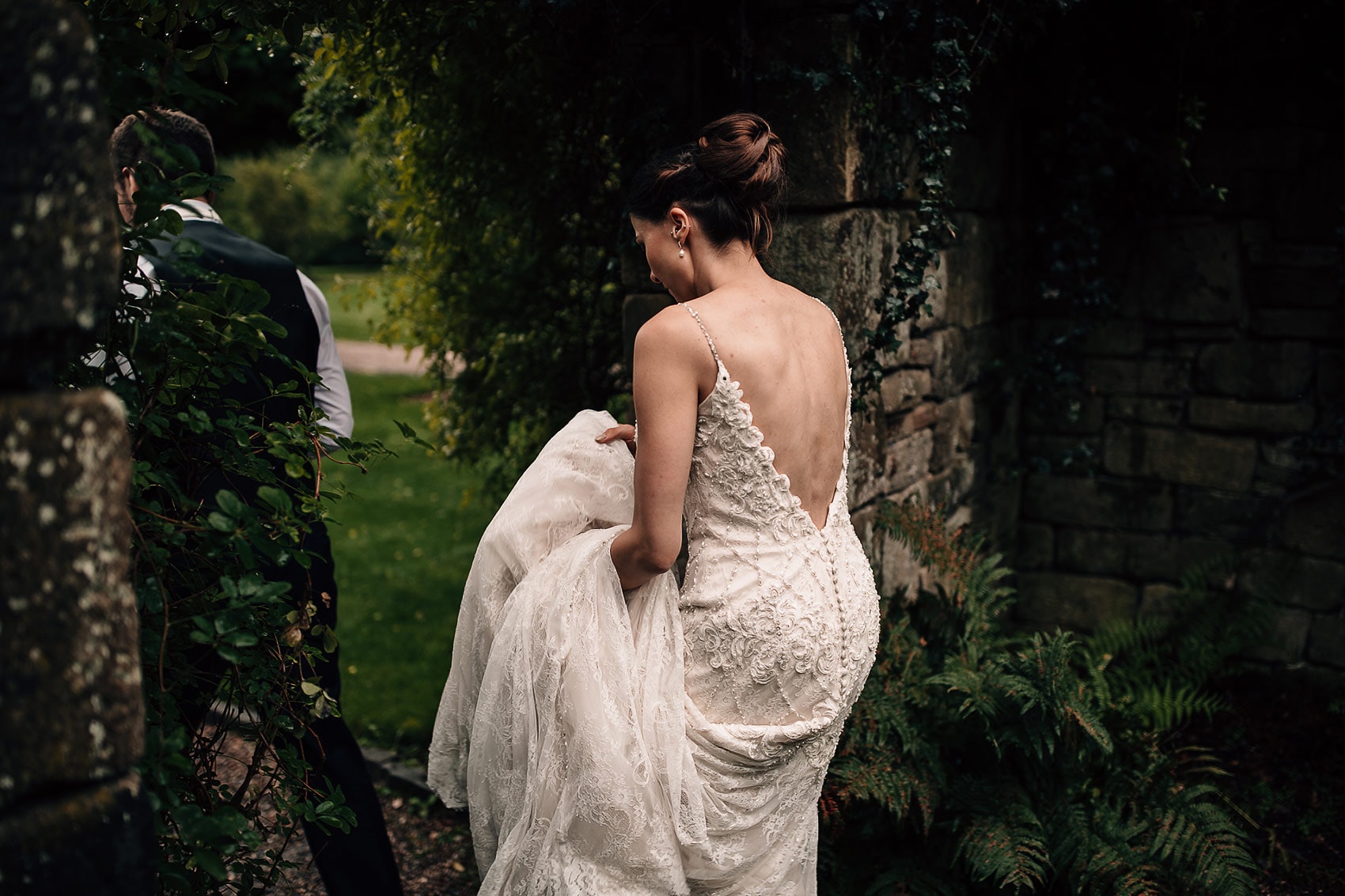 Yorkshire wedding photographer East Riddlesden Hall