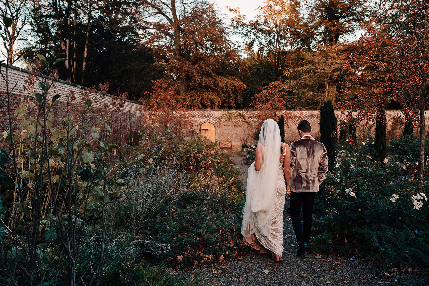 Middleton Lodge Hollywood style autumnal wedding