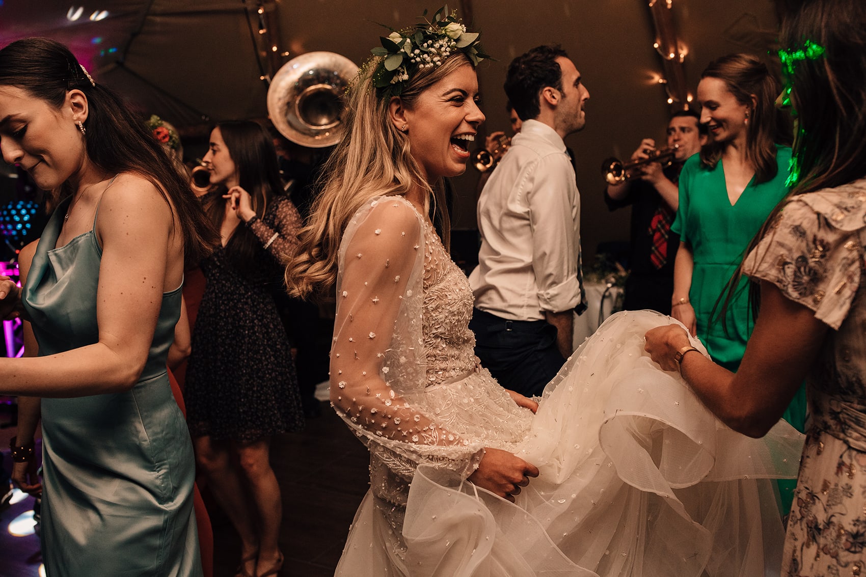 lively wedding dance-floor photography