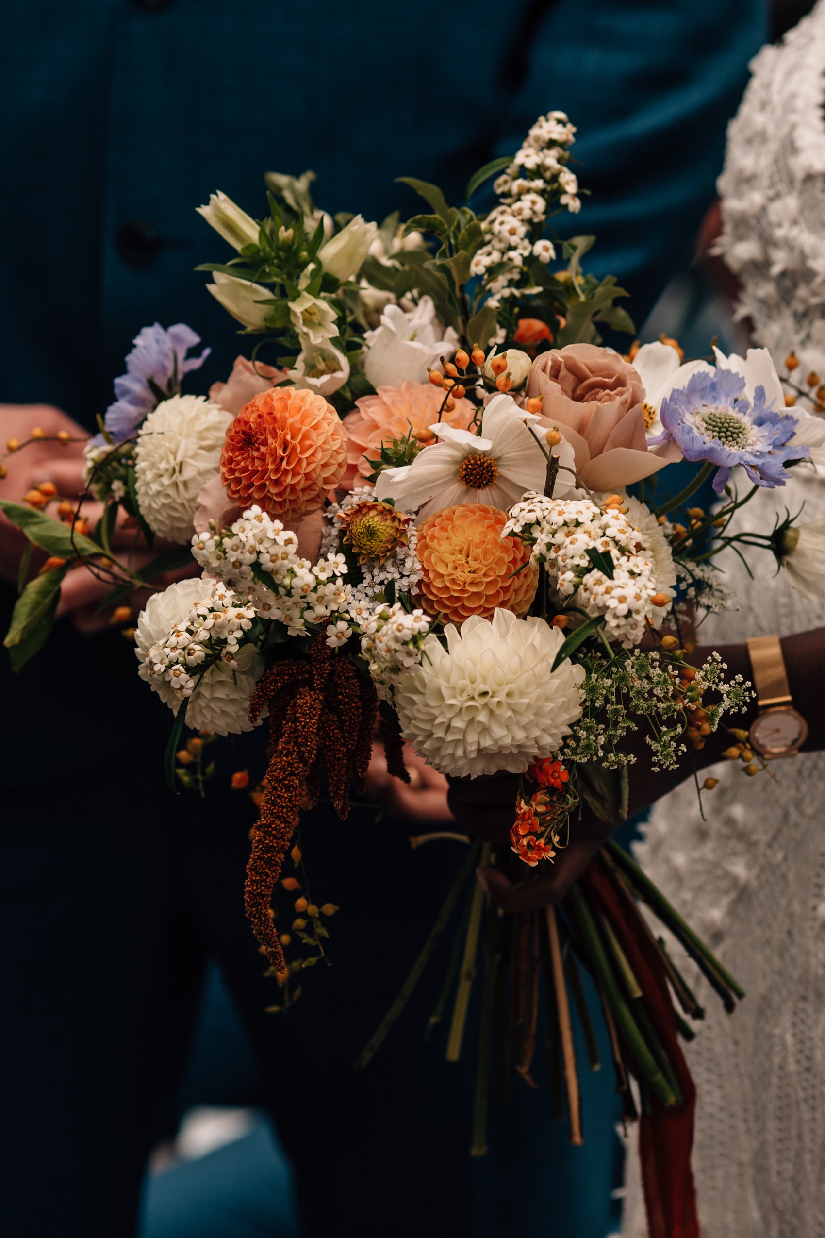 wedding flowers autumnal colour palette inspiration